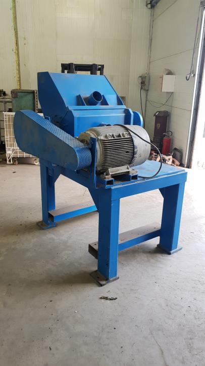 Rüetsch 14BG 183-4AA61-Z 180M Mill for cables and plastic